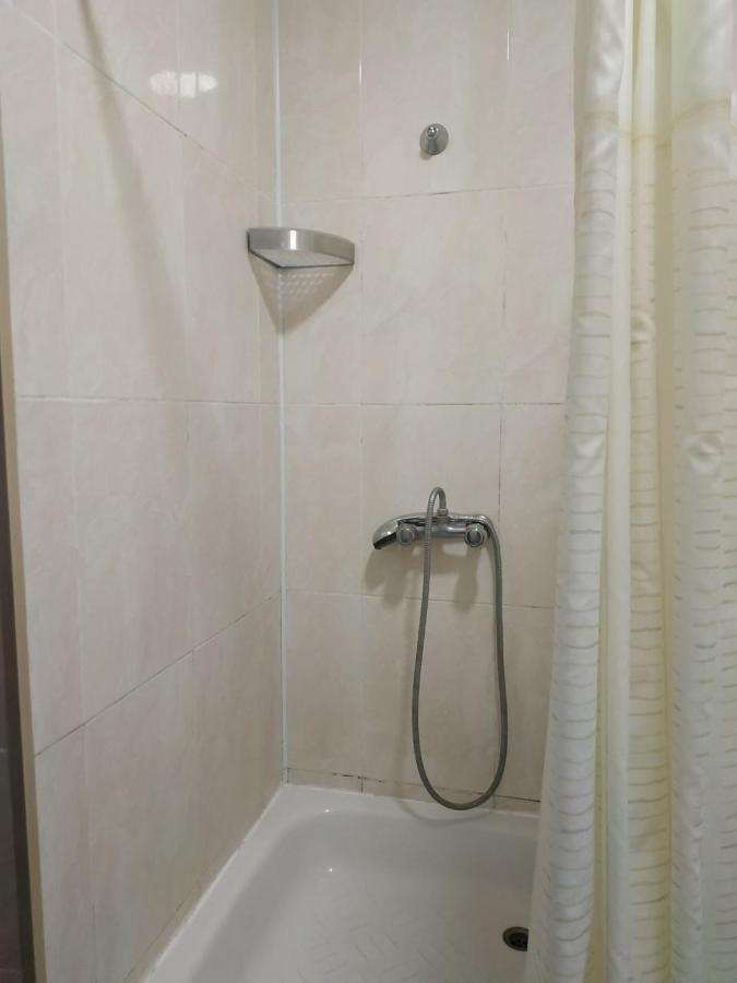 Mini-Hotel Neptun 罗夫诺 外观 照片