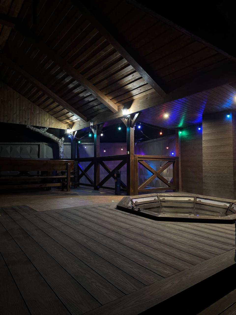 Mini-Hotel Neptun 罗夫诺 外观 照片