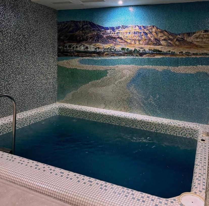 Mini-Hotel Neptun 罗夫诺 外观 照片